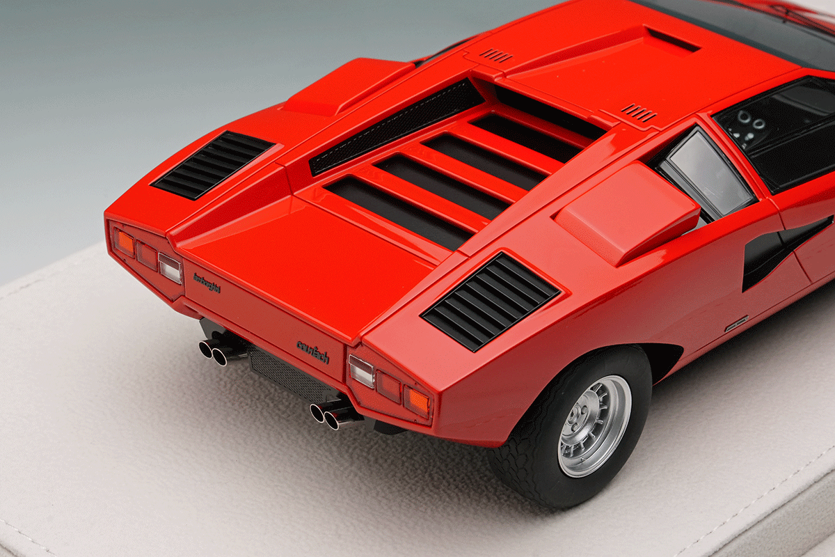 Make Up Co., Ltd. / Lamborghini Countach LP400 1974